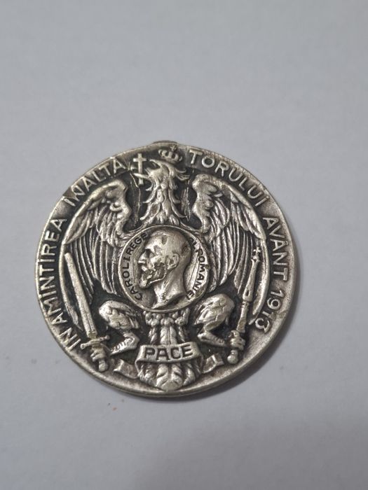 Vind decorațiuni argint