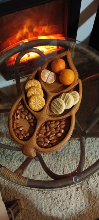 Дървени купи и подноси