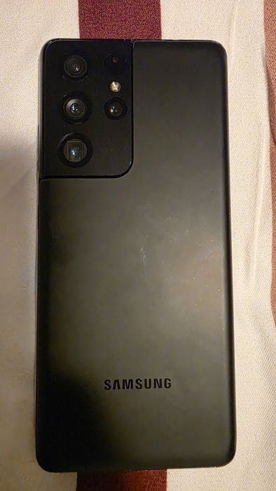 Vand sau schimb Samsung S21 Ultra 128 gb si 12 gb ram cu husa si cablu
