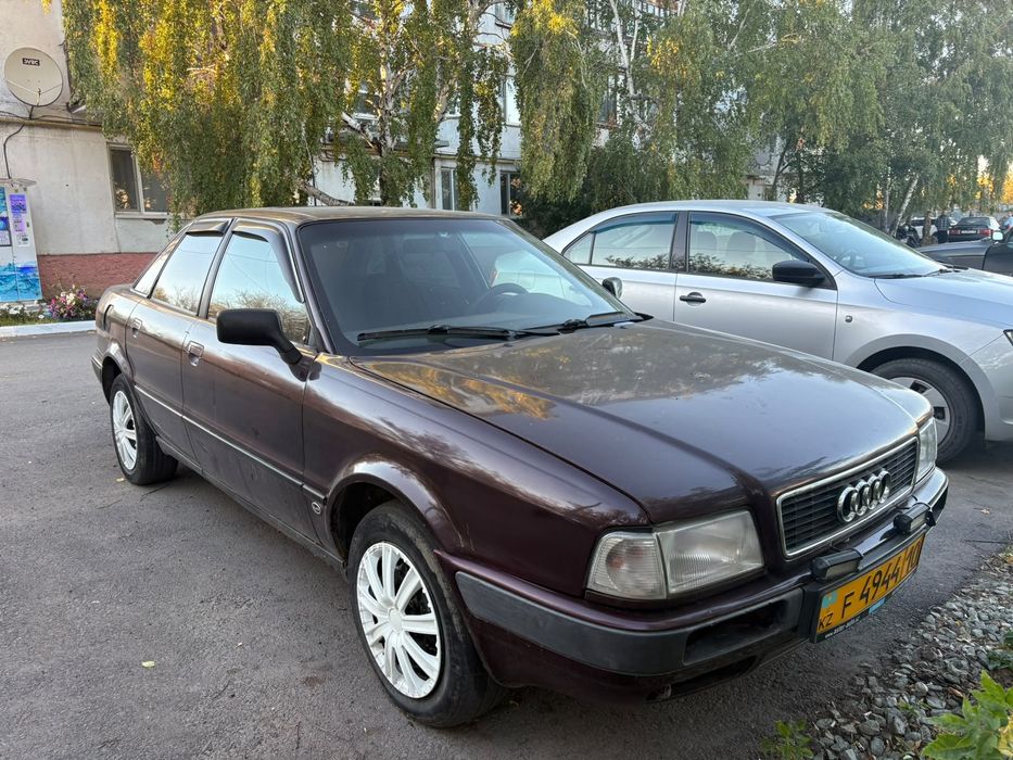 Автомашина Audi 80