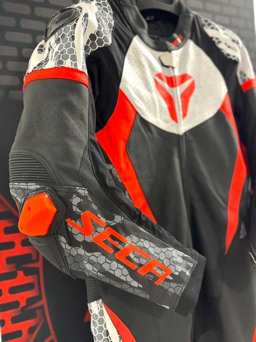 НОВ Кожен мото екип SECA SRS ONE Цял