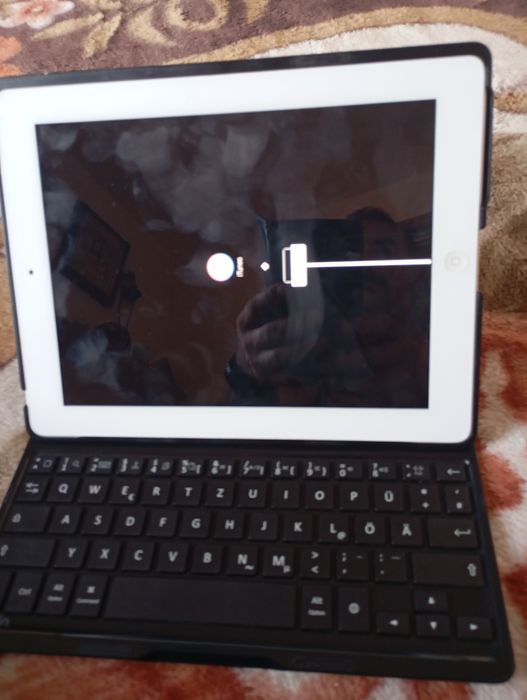 Samsung și IPad se vede in fotografii