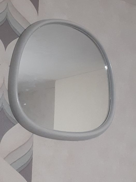 Продам зеркало для ванной