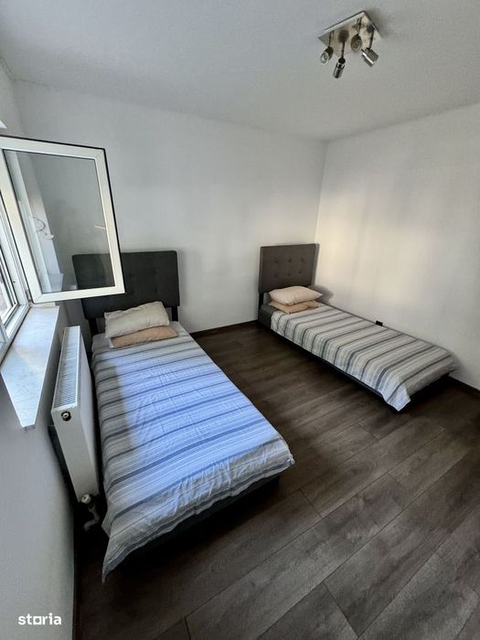 Apartament 3 camere decomandat FAR