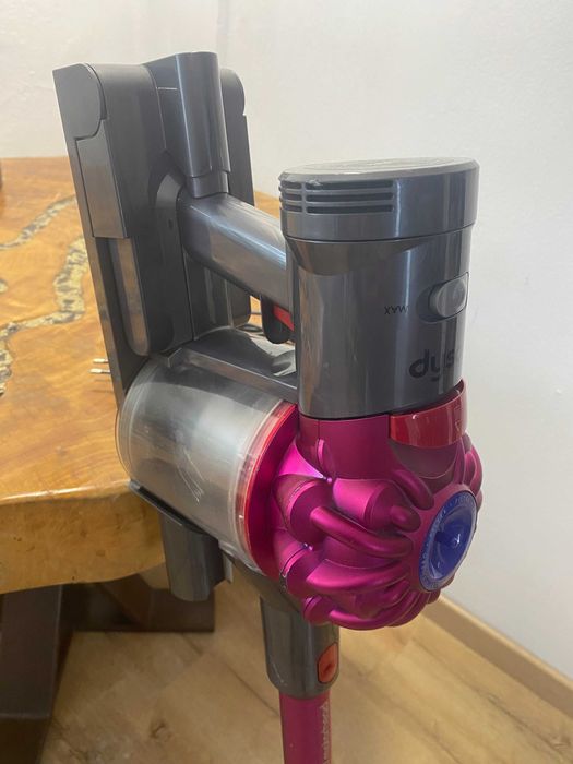 aspirator dyson v7 motorhead