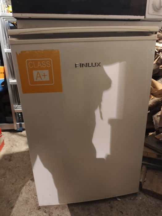 Продавам хладилник Finlux