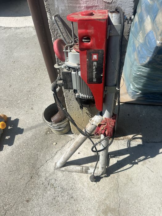 Macara de ridicat obiecte 250kg cu reductor cu suport