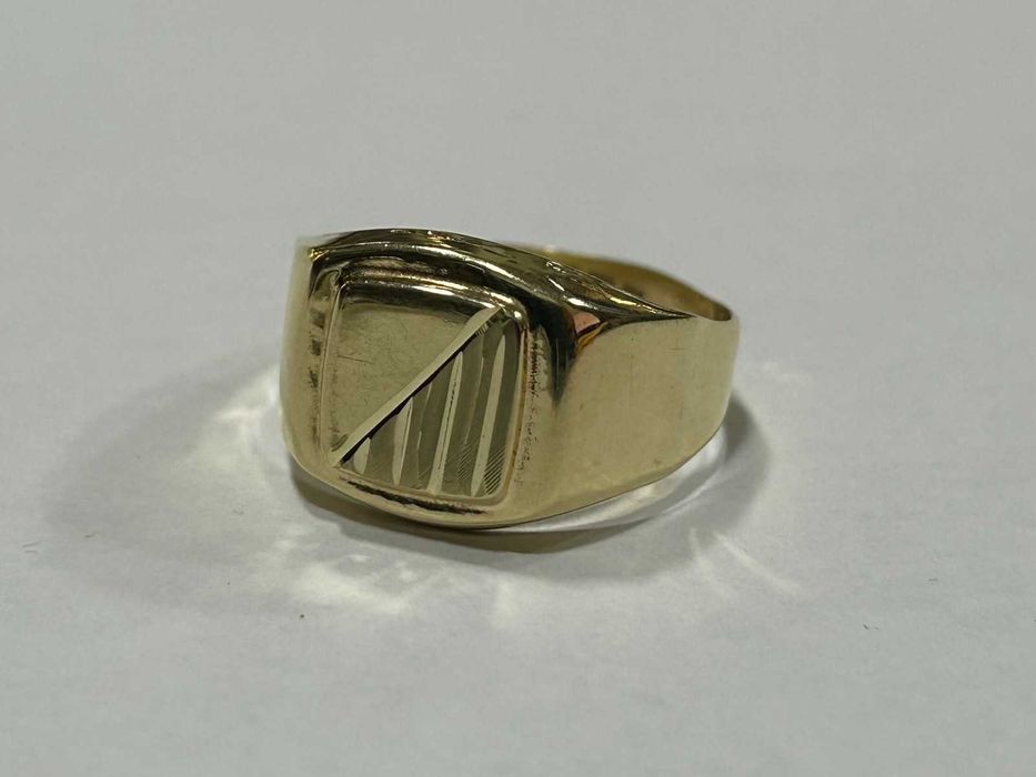 Златен пръстен 14 К 585 /3,28 гр.