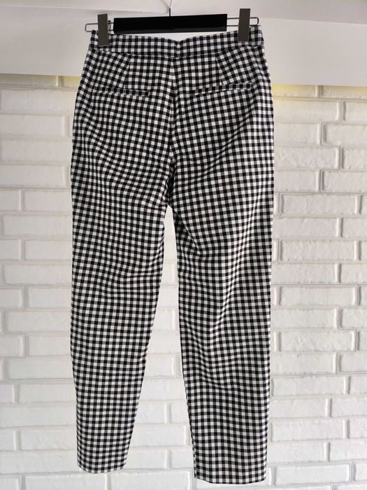 Дамски панталон Zara, размер XS.