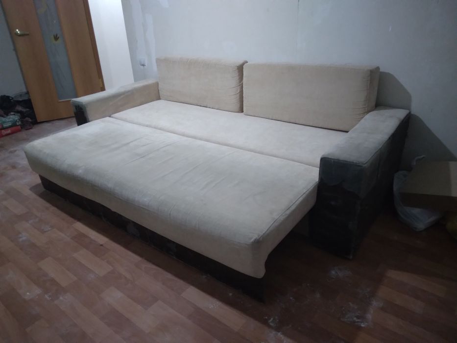 Отдам Диван Б/У ДАРОМ