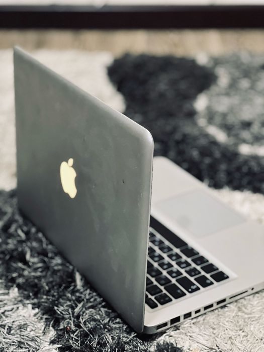 MacBook Pro СРОЧНО!