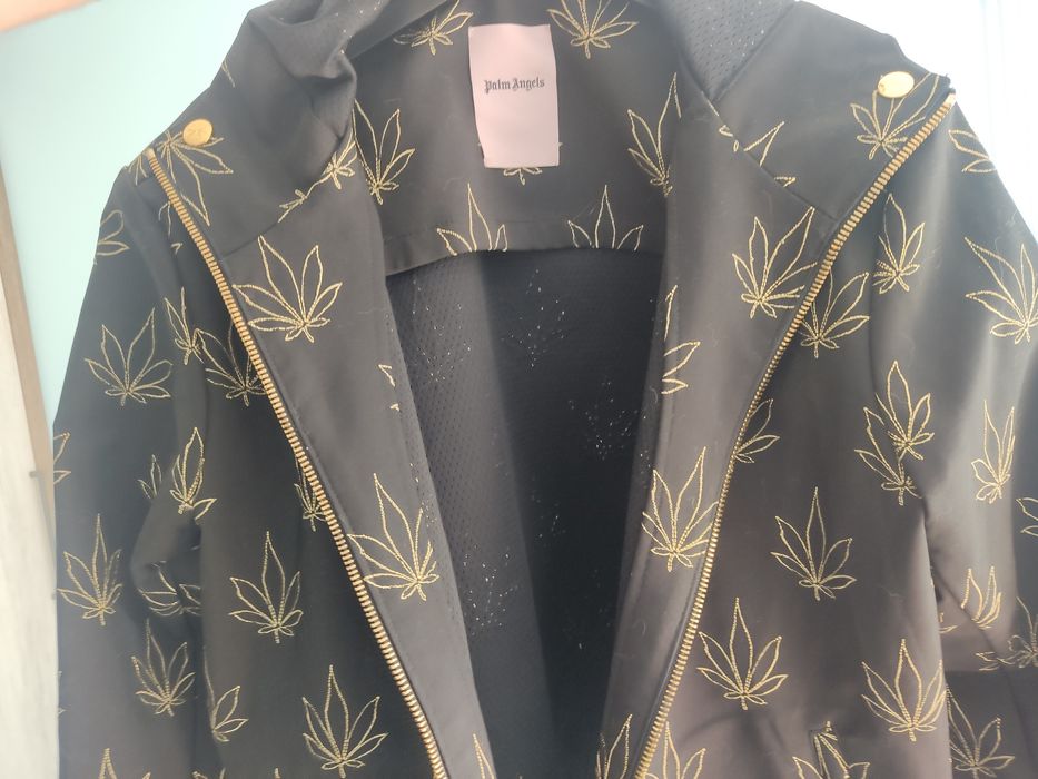 Palm Angels черно яке със златисти елементи