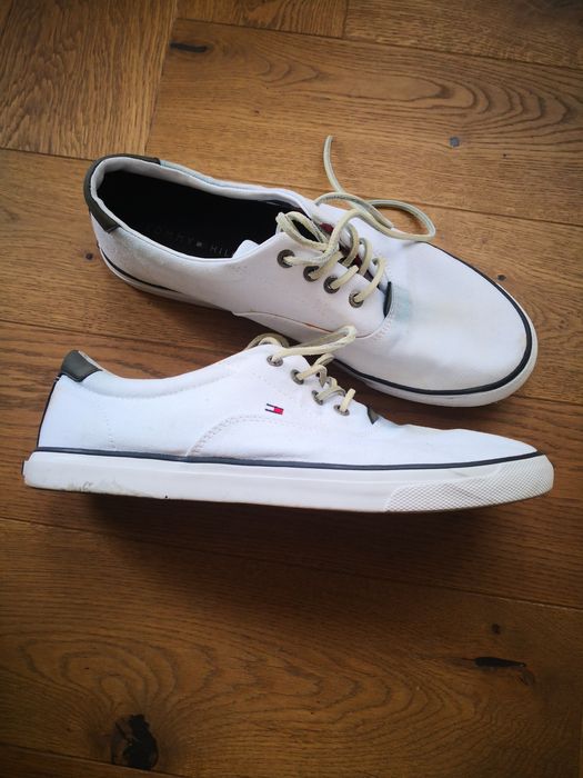 Обувки Adidas, Hilfiger, Puma, Levis. И др.