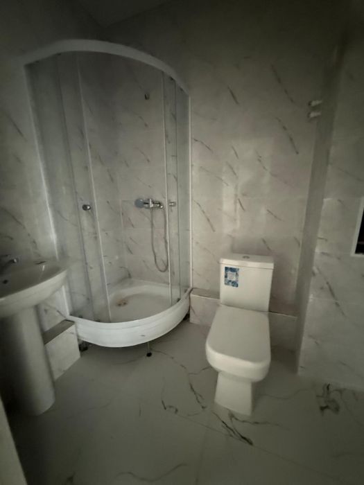 Продам унитаз и раковину