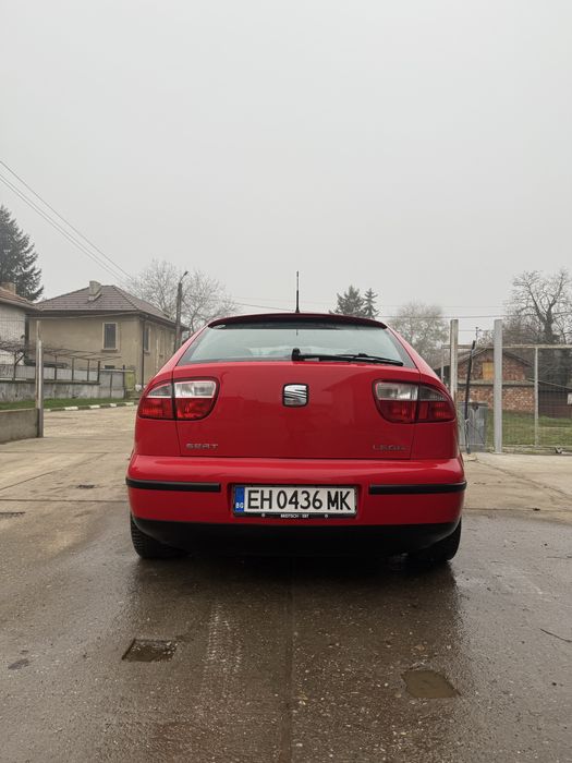 Продава се сеат леон!!