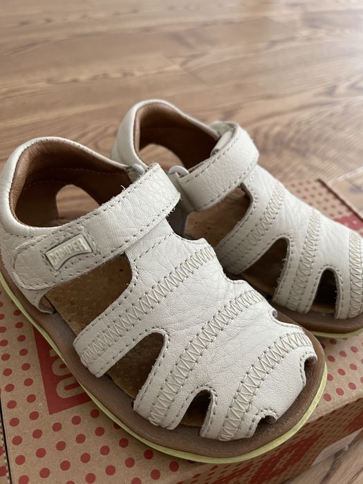 Sandale inchise din piele alba Camper - marimea 21