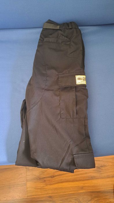 Карго панталони Corteiz черно/бели