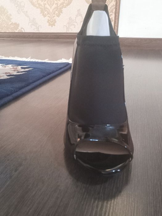 Марио музи туфли