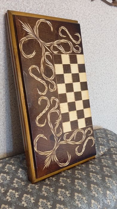 Продам шахматы -нарды ручной работы