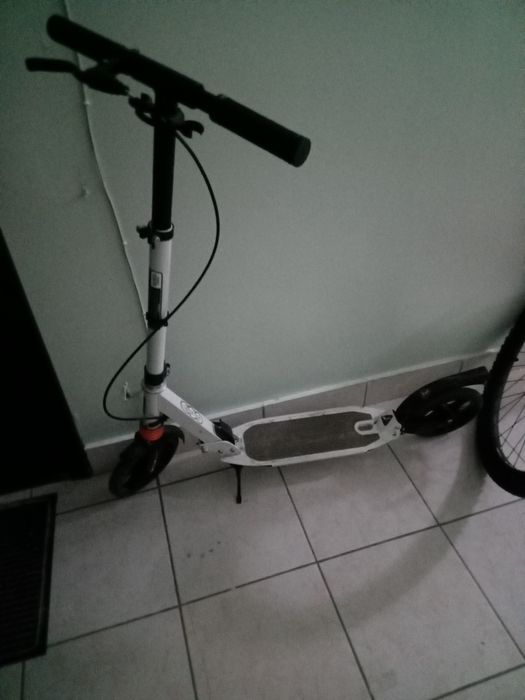 Продам самокат .