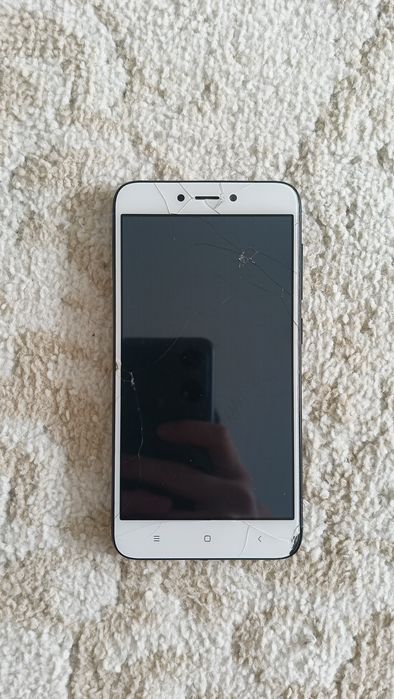 продам телефоны на запчасти