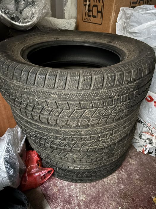 Продам шины липучка 225/65/17