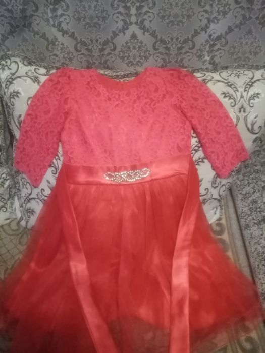Женские платья б/у
