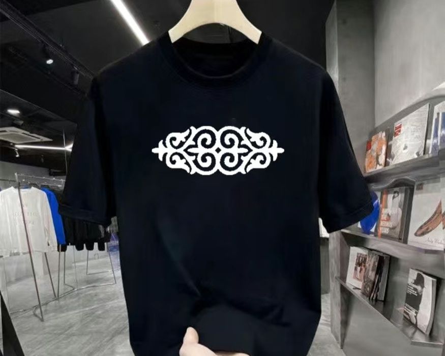 Футболки новые есть размеры.