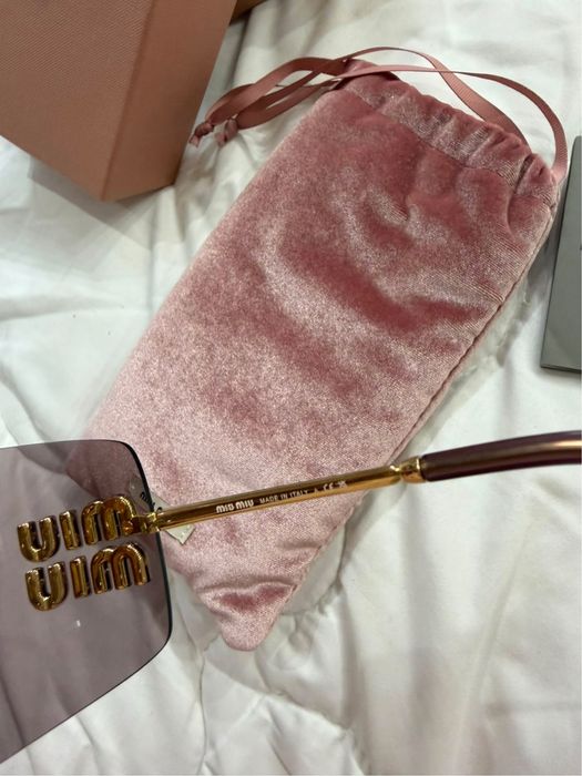 Слънчеви очила Miu Miu
