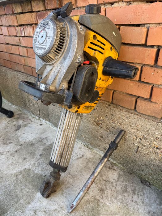 Немски бензинов къртач Wacker Neuson BH 24 25kg Made in Germany