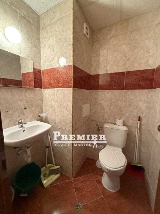 Продава се Тристаен апартамент в к.к. Слънчев бряг - 80 кв.м за 888 €/кв.м - Снимка #2