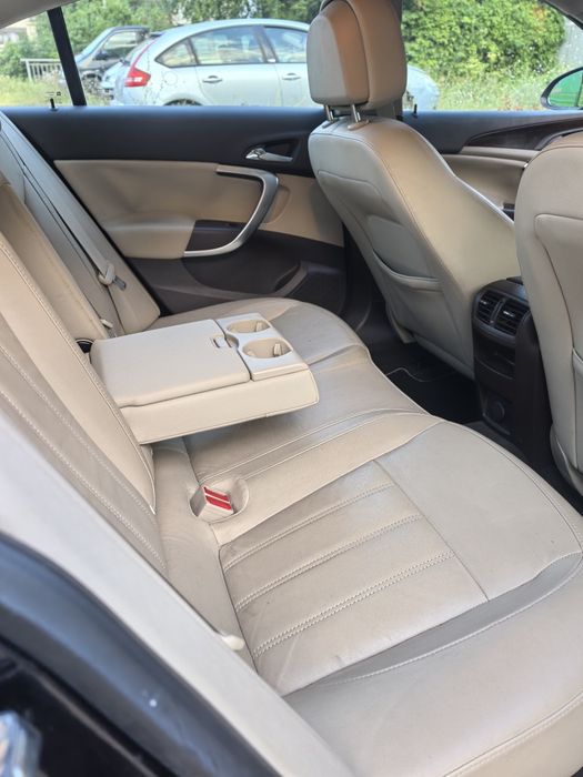 Opel Insignia 2.0 turbo