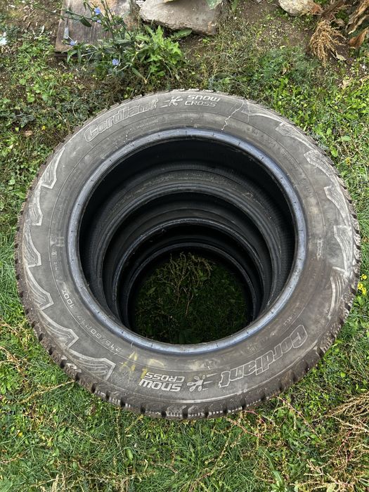 Зимние покрышки 215/60/R17