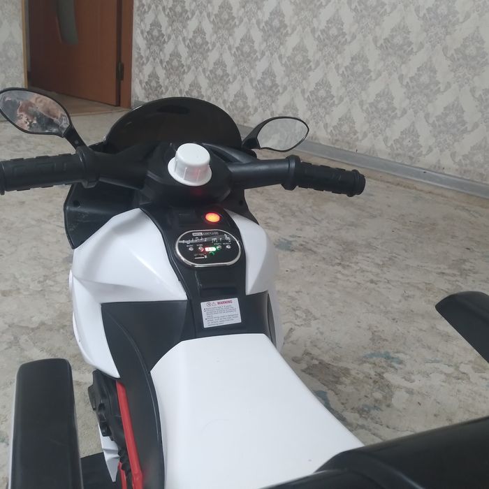 Продам детскую машину Мотоцикл