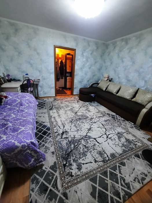 Продам 1 комнатную н/п 1000 мелочей