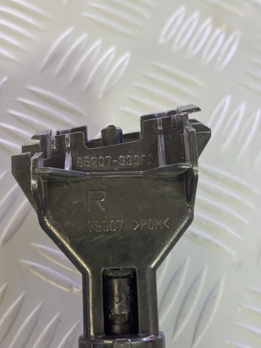 Омыватель фар камри 40-45 правый