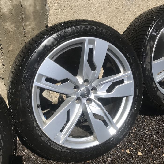Комплект оригинални джанти за Ауди Audi  SQ8 и зимни гуми Мишелин 21ц