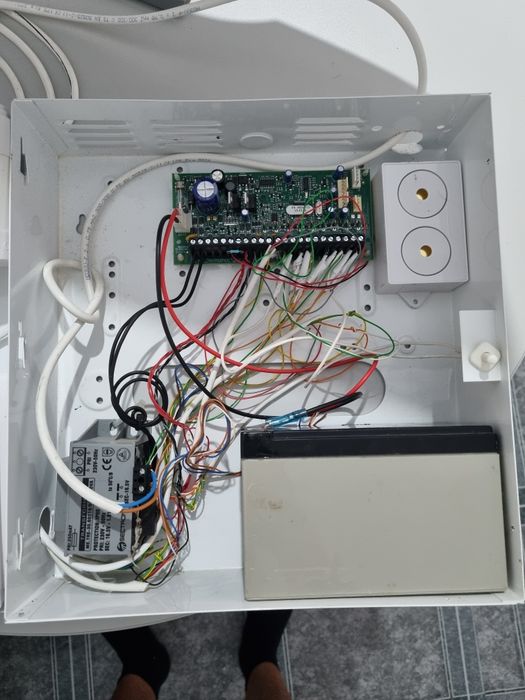 Сот комплект Paradox SP65 комплект с кутия, захранване 75W