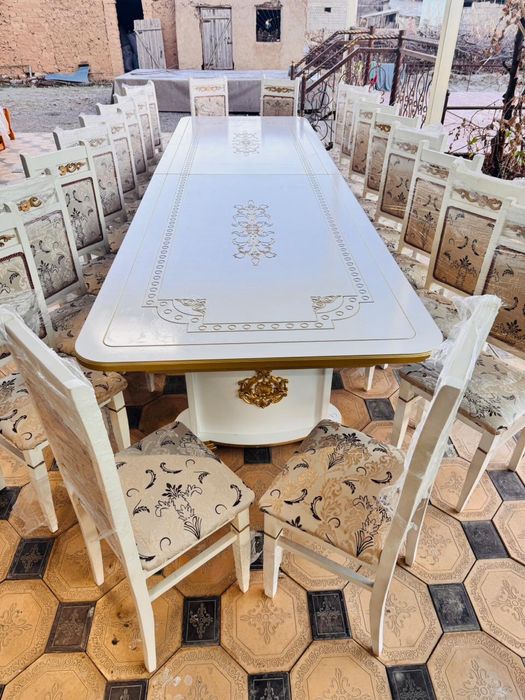 Стол стуля…………..