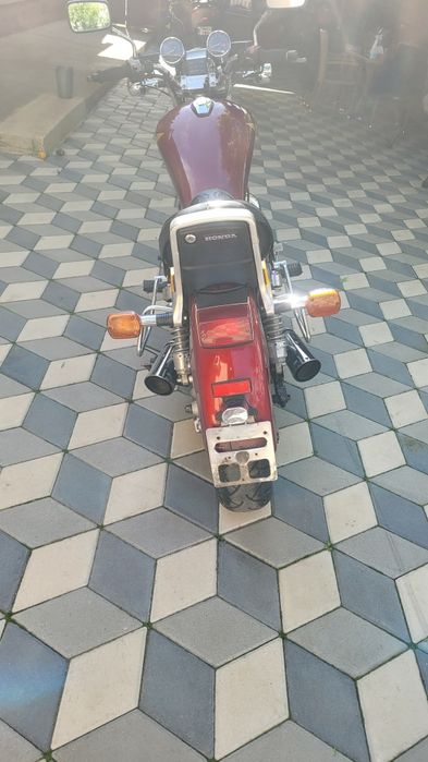 Vând Honda VT 750 C