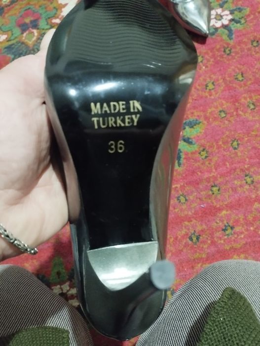 Продам шикарные туфли