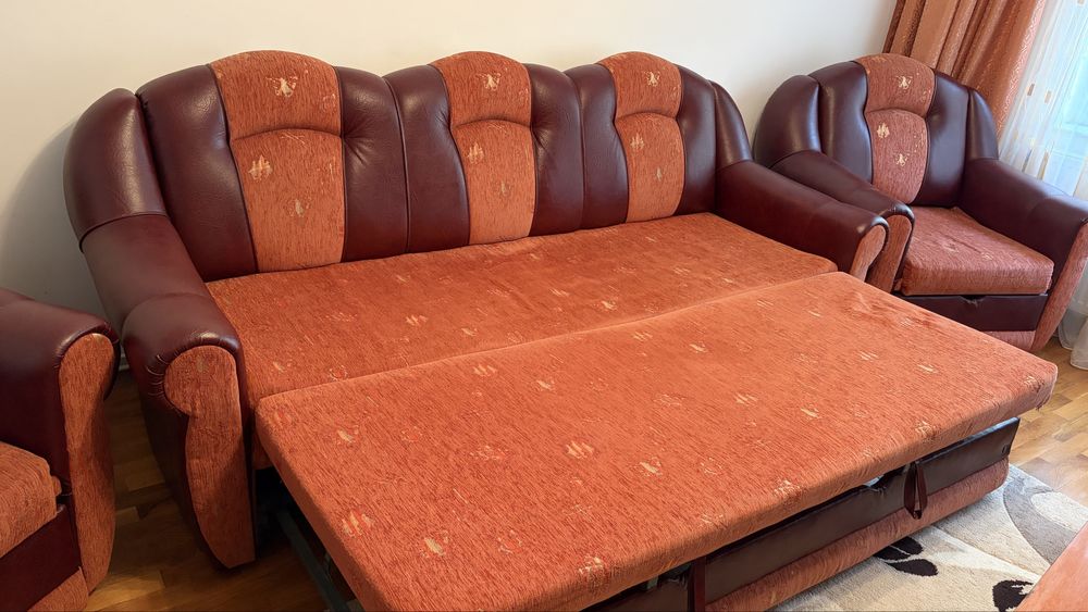 Vand mobila + canapea si fotolii extensibile + birou