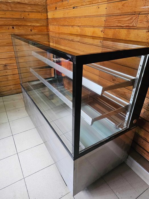Vitrina frigorifica profesionala METRO Professional GCV1470 – 510L – stare foarte buna