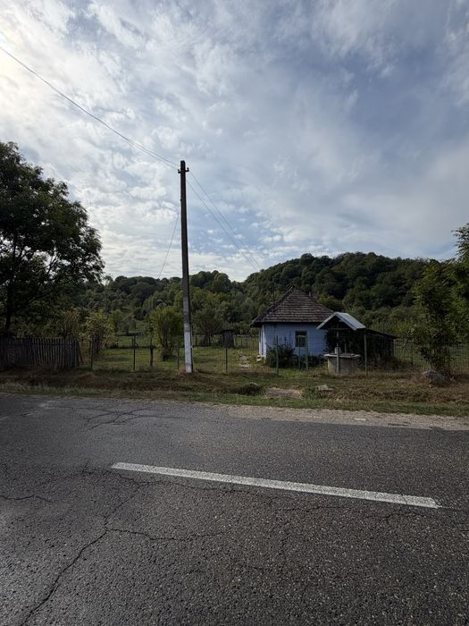 TEREN 3.898 mp + Căsuță | Sboghițești – Nucșoara, Argeș | Zonă de munte, liniște și peisaje deosebite | 39.999 €