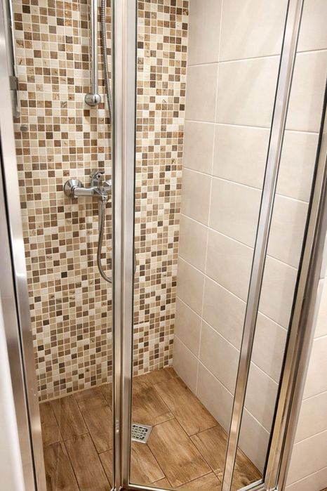 Дава се под наем Тристаен апартамент в София, Център - 85 кв.м за 896.58 € - Снимка #9