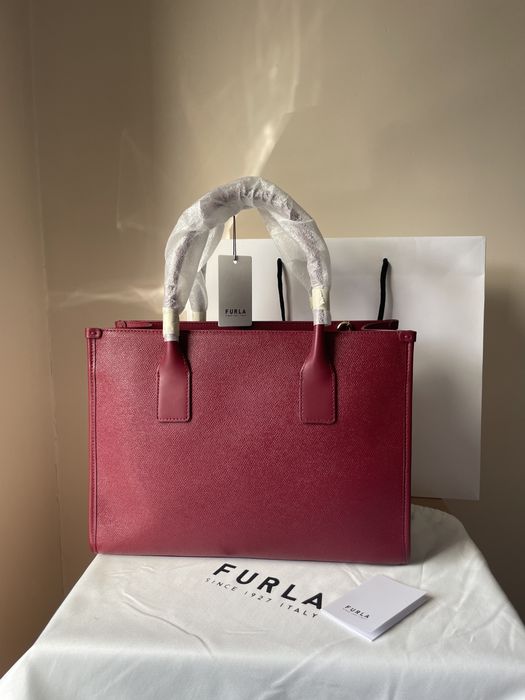 Голяма нова чанта Furla бордо