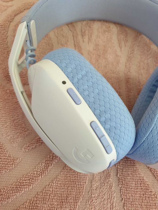 Продам оригинальные наушники Logitech G435