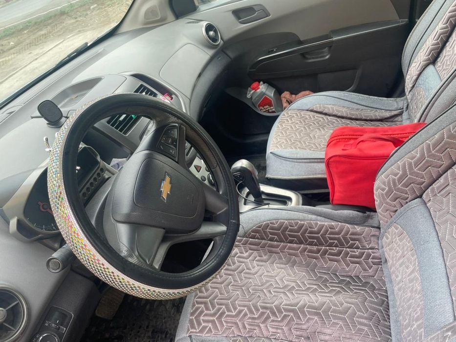 Шевролет Авео Т300