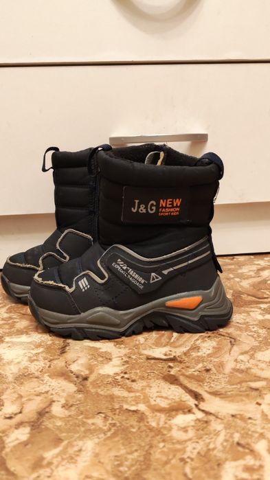 Детские ботинки, зимние, 25 размер (17см.)