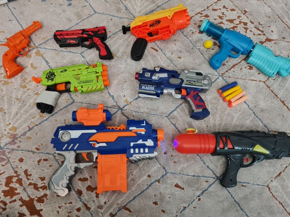 Бластер Nerf. Игрушки оружие